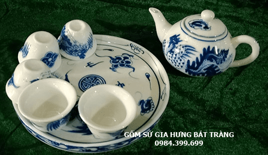 Bộ ấm chén thờ cúng vẽ rồng Bộ ấm chén thờ, ấm chén thờ men lam, ấm chén thờ, bộ đồ thờ bát tràng, bộ đồ thờ cao cấp, bộ ấm chén thờ vẽ hoa sen, bộ ấm chén thờ cúng, bộ tách trà thờ cúng