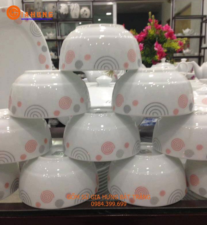 Bát ăn cơm gốm bát tràng Bát cơm bát tràng. bát con gốm, bát ăn cơm men trắng, bộ đồ ăn bát tràng, bát con vẽ sen, bát vẽ đào, bộ đồ ăn men kem, bát cơm vẽ trúc