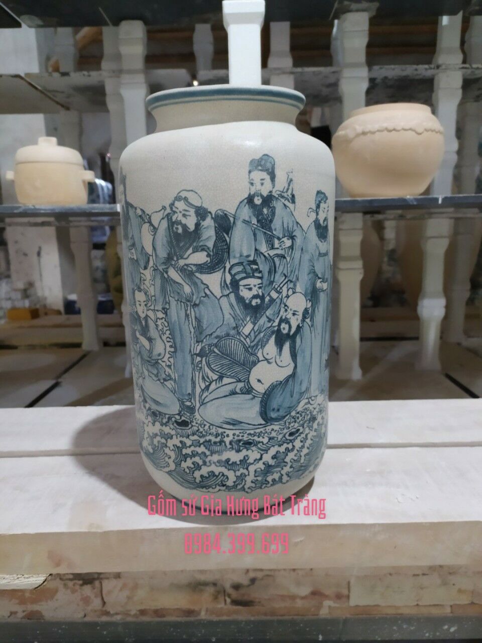 bình hoa men rạn gốm bát tràng Bình hoa men rạn vẽ sen, bình hoa bát tràng, bình hoa đẹp, lọ hoa vẽ sen, lọ hoa đẹp bát tràng, quà tặng gốm sứ, lọ hoa vẽ sen cá