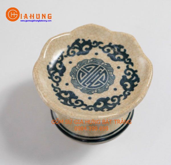 chân nến thờ men rạn Nến thờ cúng men rạn cổ, nến thờ gốm bát tràng, đôi nến thờ cao cấp, đôi chân nến đẹp, nến thờ đắp sen, nến thờ đắp vẽ rồng, chân nến thờ men rạn, bộ đồ thờ men rạn